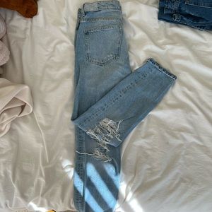H&M Boyfriend Low Waist Jeans. Size 2. Never Worn